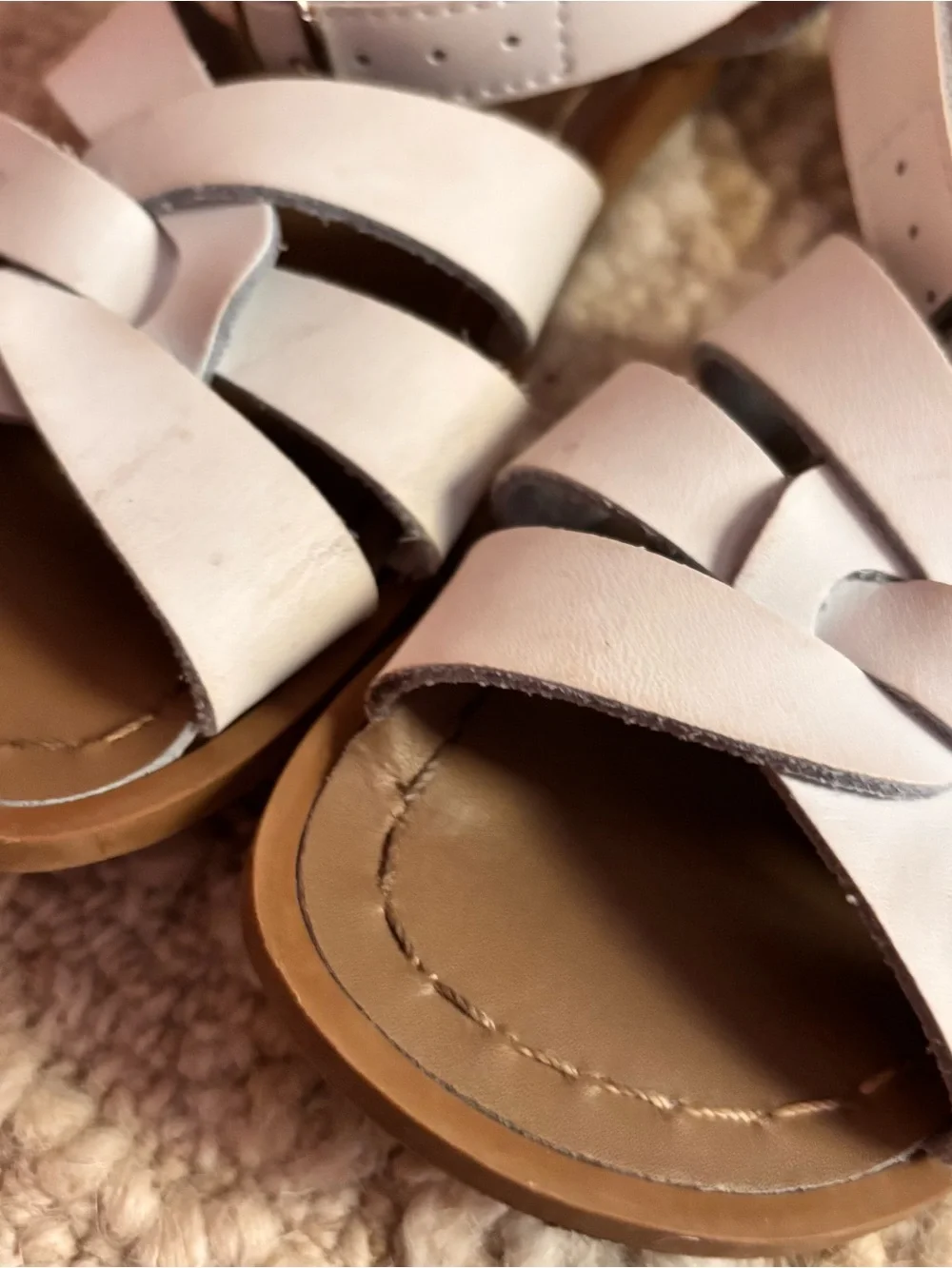 Salt Water Girl’s white leather sandals size US 12